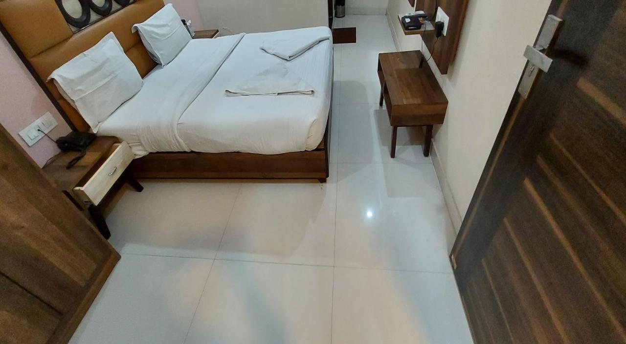 Hotel Reeve Inn Jaipur Eksteriør billede
