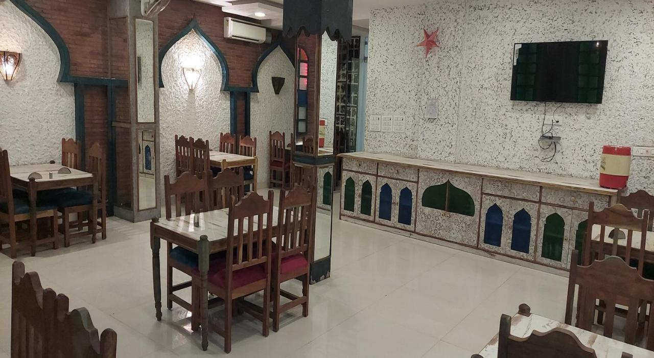 Hotel Reeve Inn Jaipur Eksteriør billede