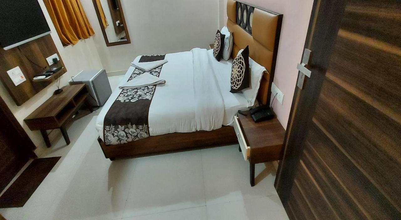 Hotel Reeve Inn Jaipur Eksteriør billede