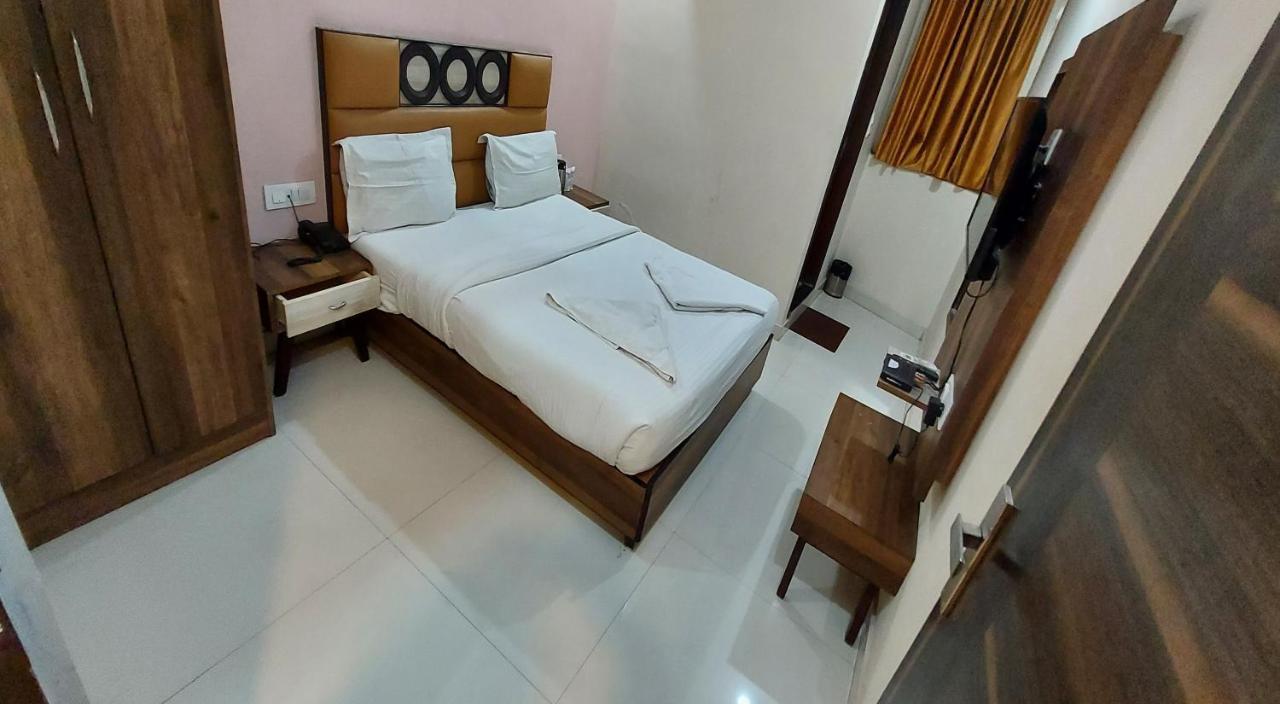 Hotel Reeve Inn Jaipur Eksteriør billede